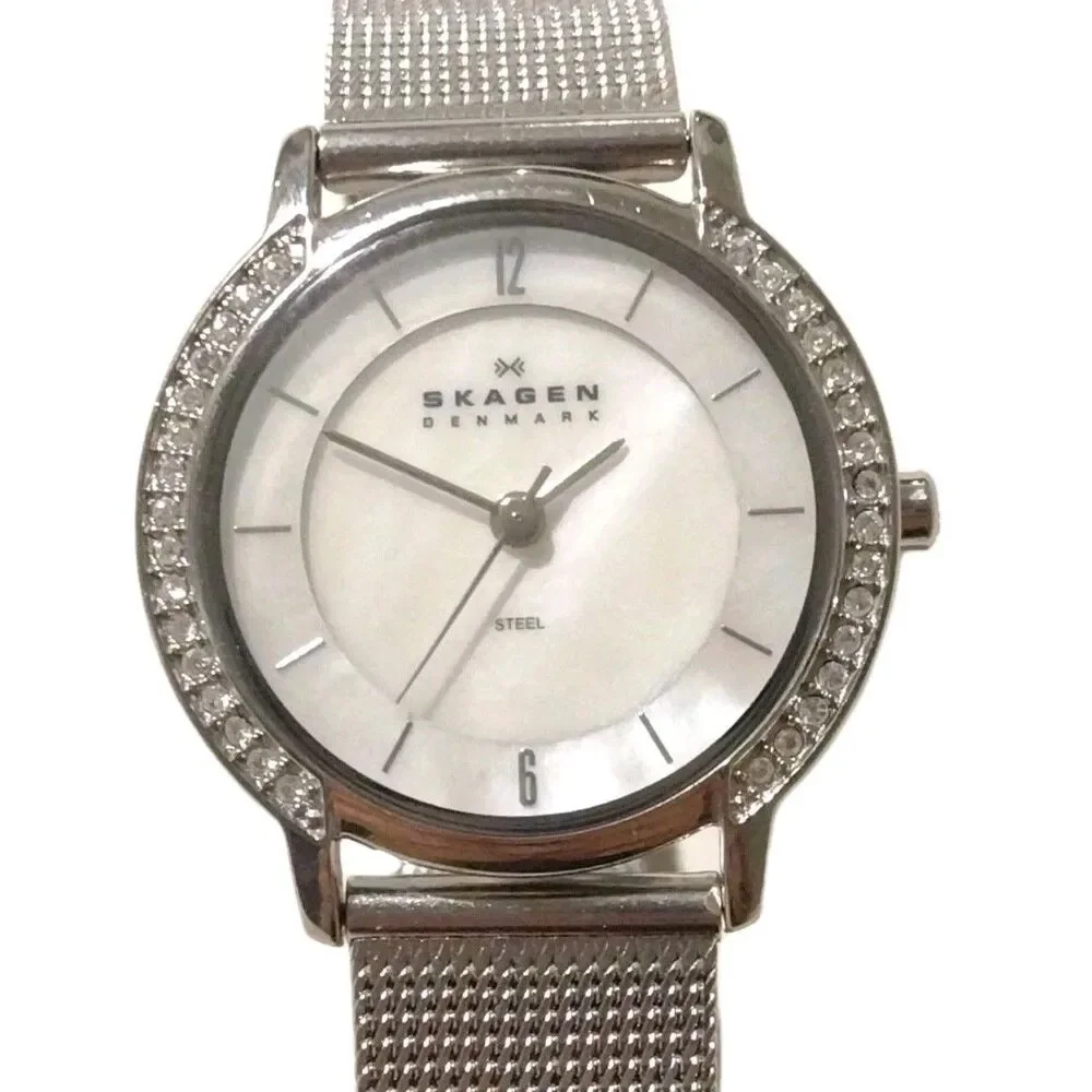 Skagen Denmark Womens Silver Mesh Band Crystal Bezel Quartz Watch 804SSS 28mm